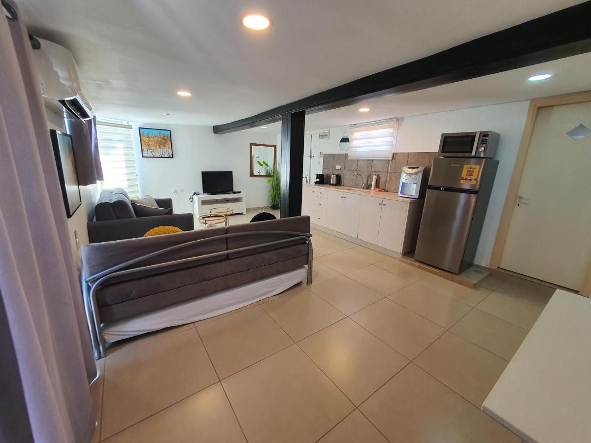 Barak Royal Suites 20 Sea View - ג'קוזי בחצר ומרפסות עם נוף לים Eilat Exteriör bild