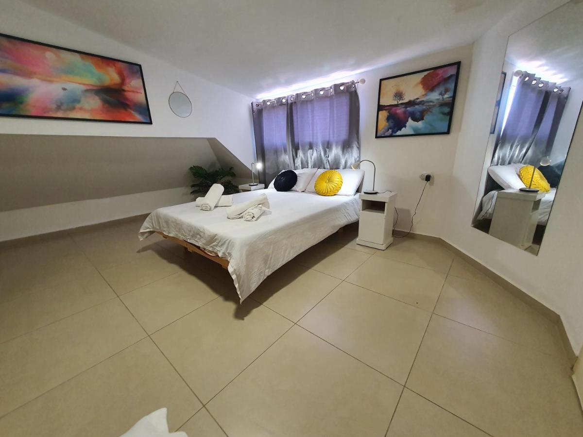 Barak Royal Suites 20 Sea View - ג'קוזי בחצר ומרפסות עם נוף לים Eilat Exteriör bild