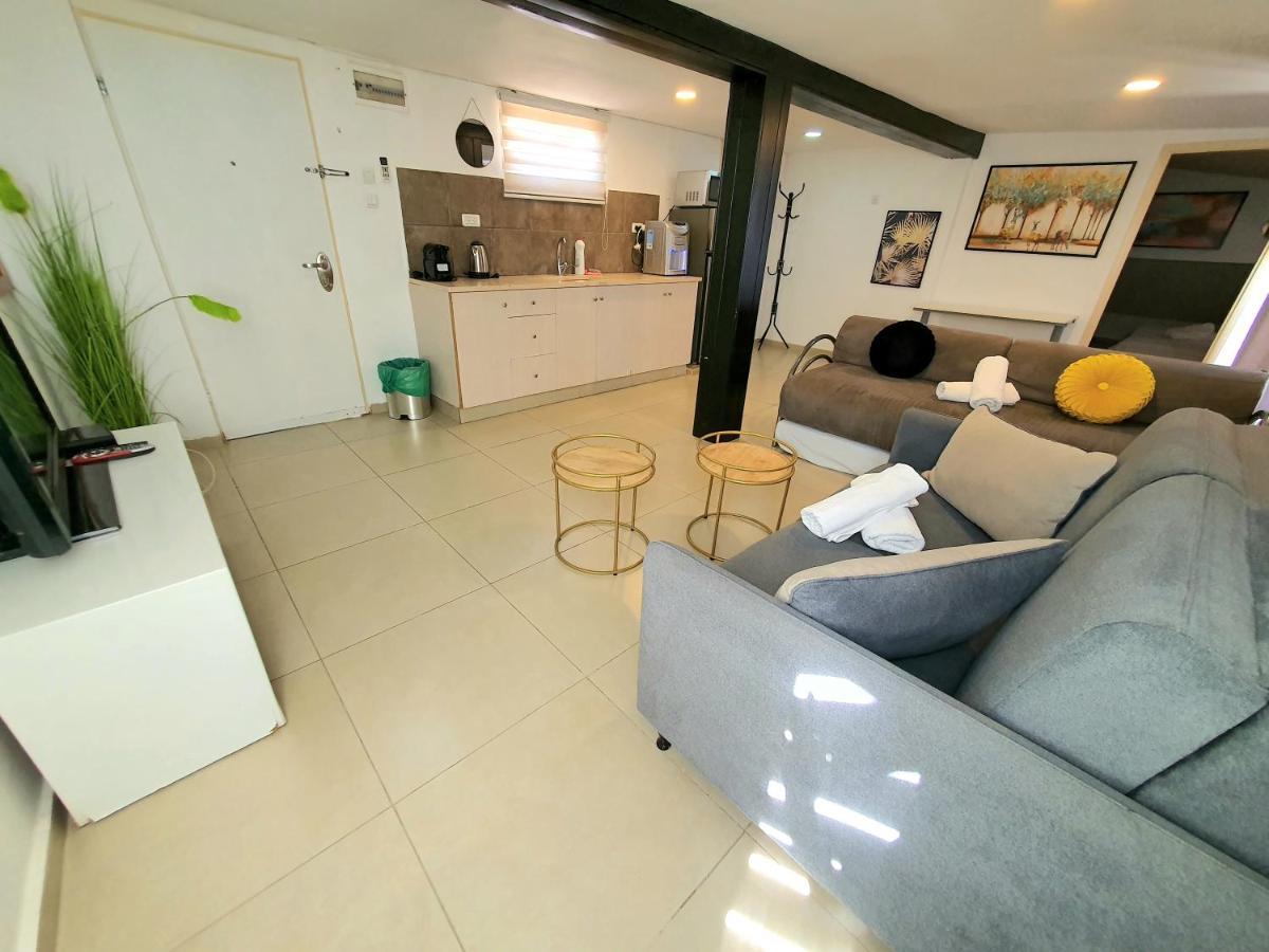 Barak Royal Suites 20 Sea View - ג'קוזי בחצר ומרפסות עם נוף לים Eilat Exteriör bild