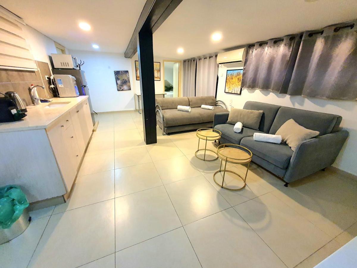 Barak Royal Suites 20 Sea View - ג'קוזי בחצר ומרפסות עם נוף לים Eilat Exteriör bild