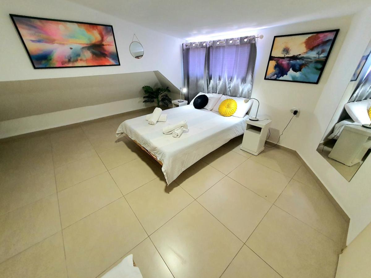 Barak Royal Suites 20 Sea View - ג'קוזי בחצר ומרפסות עם נוף לים Eilat Exteriör bild