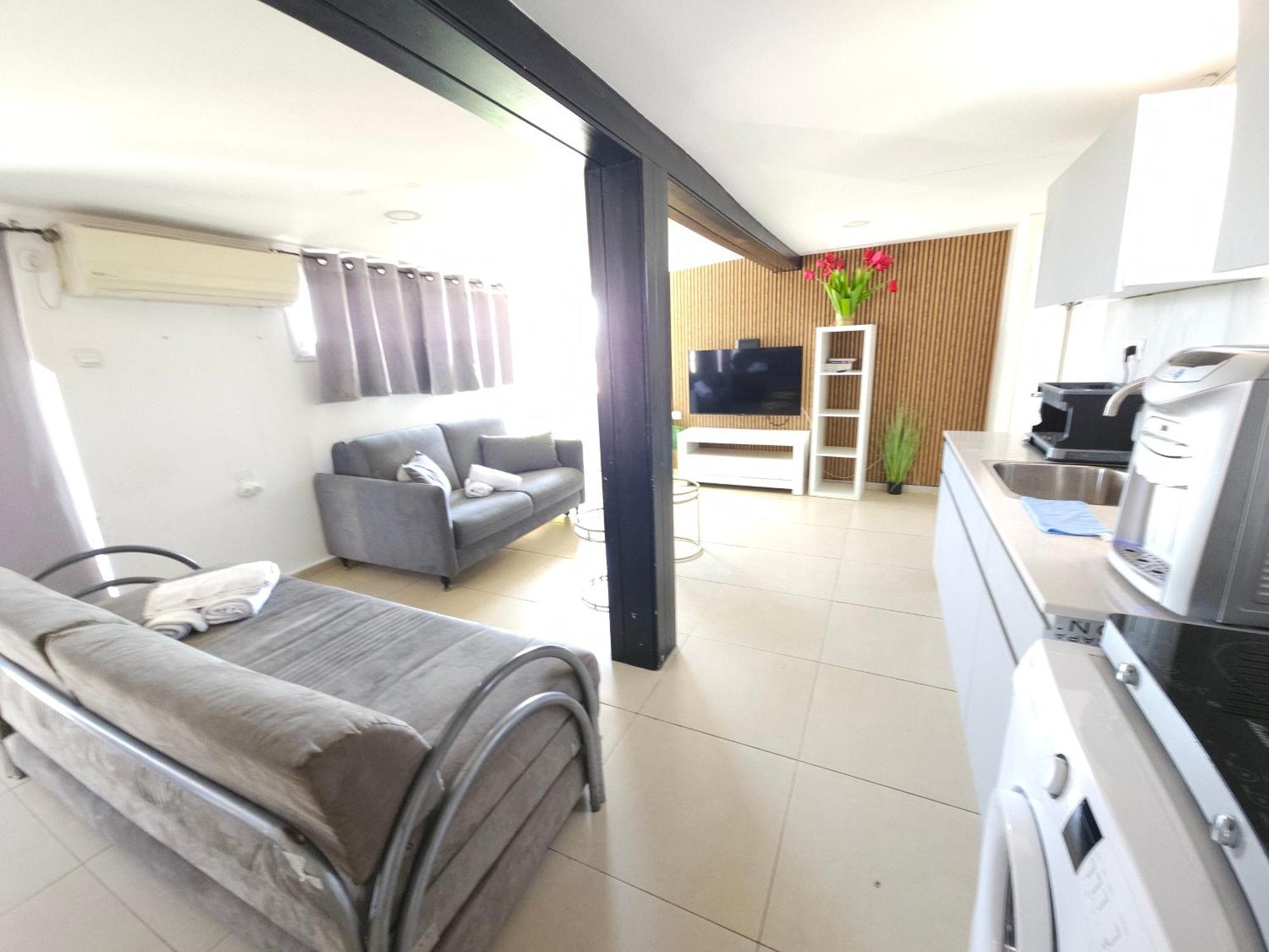 Barak Royal Suites 20 Sea View - ג'קוזי בחצר ומרפסות עם נוף לים Eilat Exteriör bild